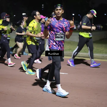 Runner Photo 6548005
