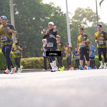 Runner Photo 6548008