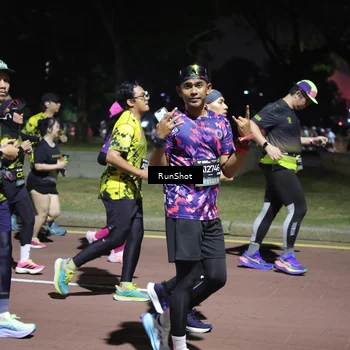 Runner Photo 6548010