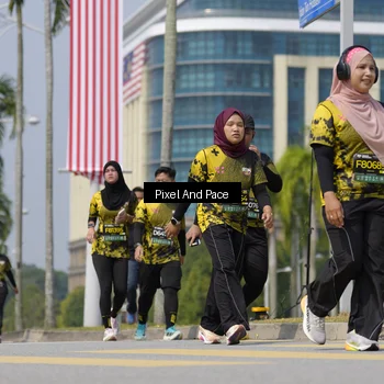 Runner Photo 6548014