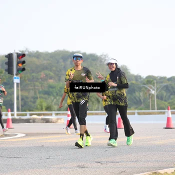 Runner Photo 6548023