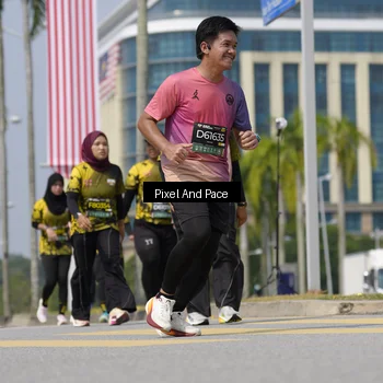 Runner Photo 6548029