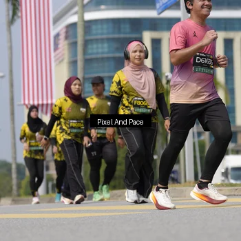 Runner Photo 6548030