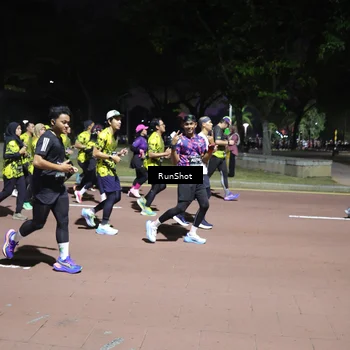 Runner Photo 6548036