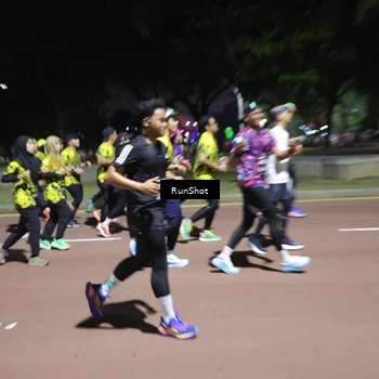 Runner Photo 6548051