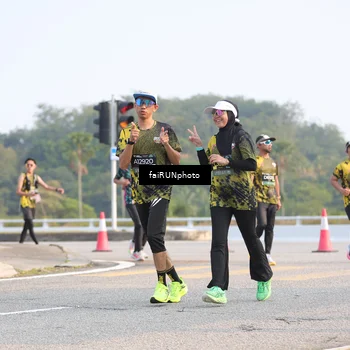 Runner Photo 6548056