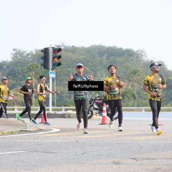 Runner Photo 6548058