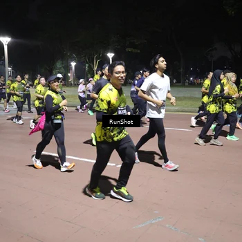 Runner Photo 6548092