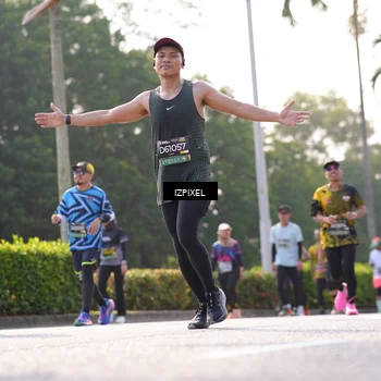 Runner Photo 6548135