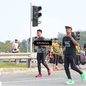 Runner Photo 6548253