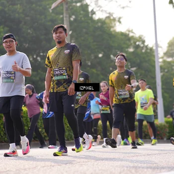 Runner Photo 6548318