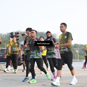 Runner Photo 6548333