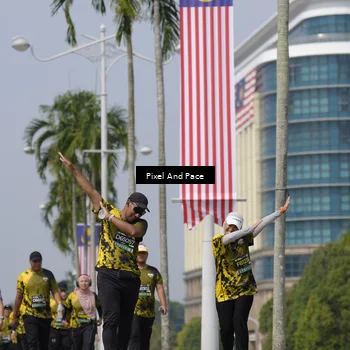 Runner Photo 6548335