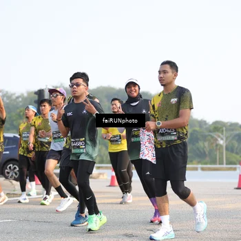 Runner Photo 6548344