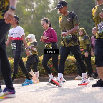 Runner Photo 6548375
