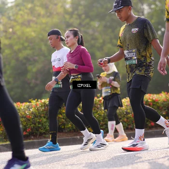 Runner Photo 6548388
