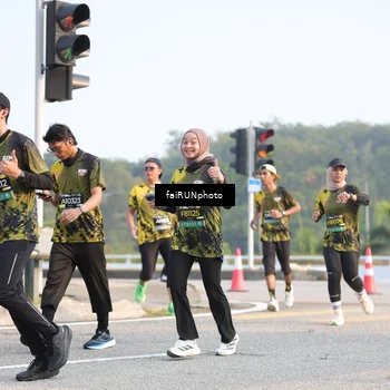 Runner Photo 6548421