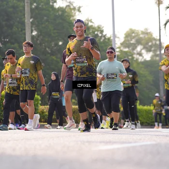 Runner Photo 6548690
