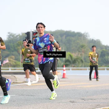 Runner Photo 6548691
