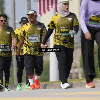 Runner Photo 6548709