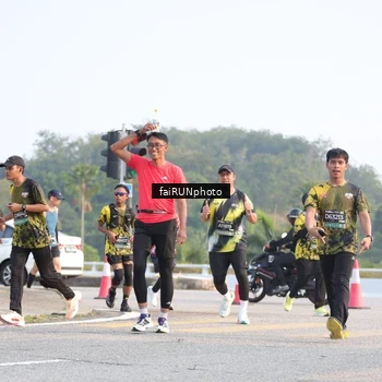 Runner Photo 6548745