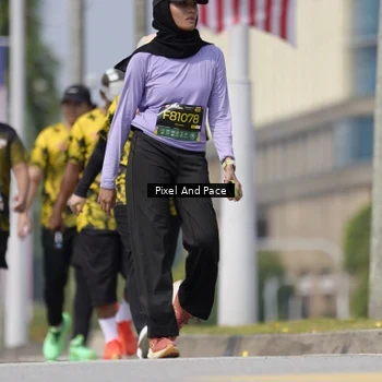 Runner Photo 6548754
