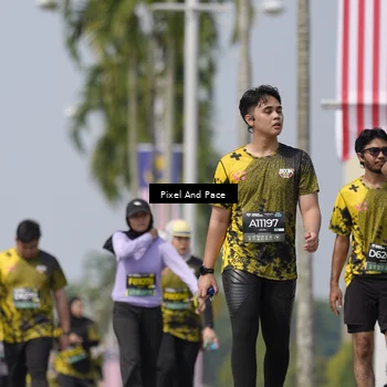 Runner Photo 6548811