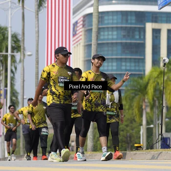 Runner Photo 6548882
