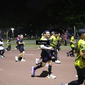 Runner Photo 6548915