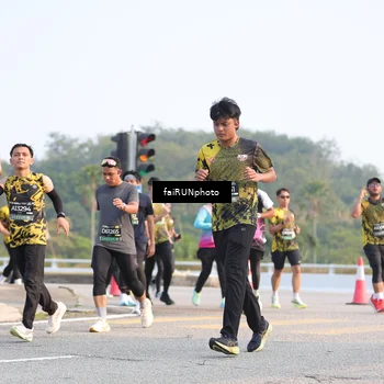 Runner Photo 6549011