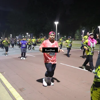 Runner Photo 6549379