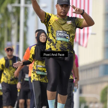 Runner Photo 6549444