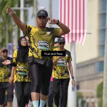 Runner Photo 6549460