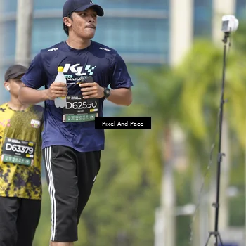 Runner Photo 6549499