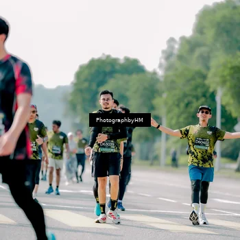 Runner Photo 6550001