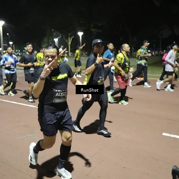 Runner Photo 6550003
