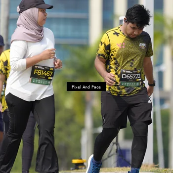 Runner Photo 6550035