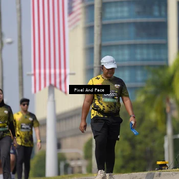 Runner Photo 6550050