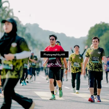Runner Photo 6550230