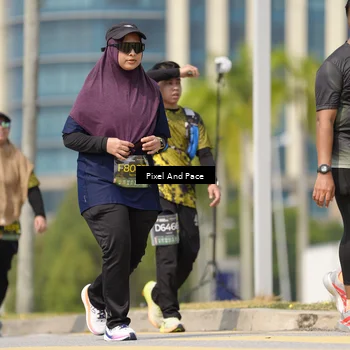 Runner Photo 6550235