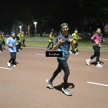 Runner Photo 6550300