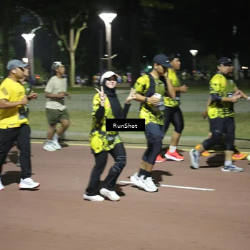 Runner Photo 6550423