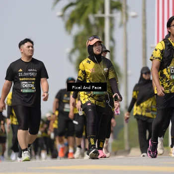 Runner Photo 6550572