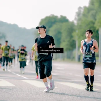 Runner Photo 6550659