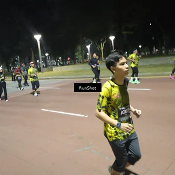 Runner Photo 6550672