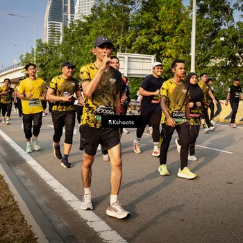 Runner Photo 6550700