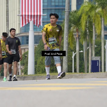 Runner Photo 6551020