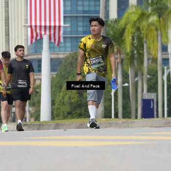 Runner Photo 6551035