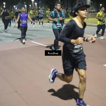 Runner Photo 6551057