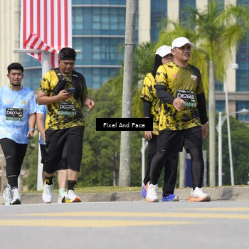 Runner Photo 6551131